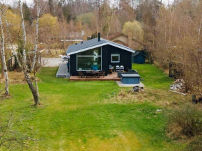 Two-Bedroom Holiday home in Hyltebruk in Jægerspris